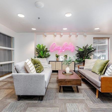 Cozysuites Cwe King Suite With Parking! Tower Grove Bagian luar foto