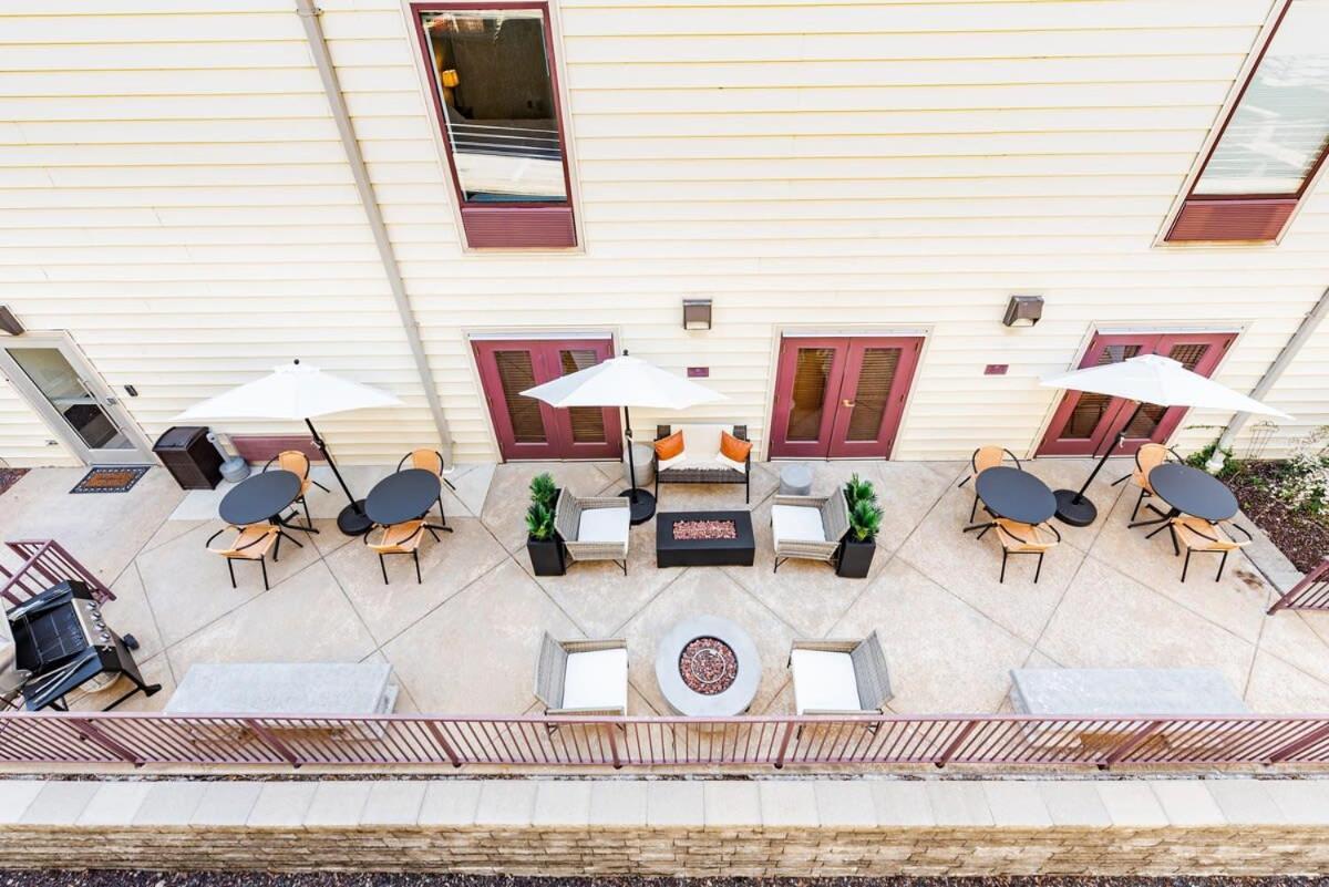 Cozysuites Cwe King Suite With Parking! Tower Grove Bagian luar foto